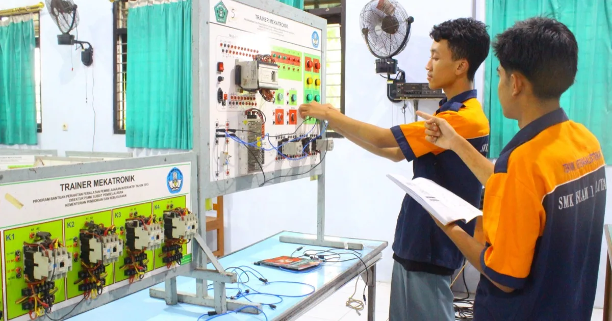 Pengendali Motor Listrik: Dari Kontaktor sampai PLC